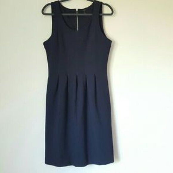 J. Crew Thick Jersey Knit‎ Sleeveless Pleated LBD Fit & Flare Zip Back Sz 4- EUC - Picture 1 of 8